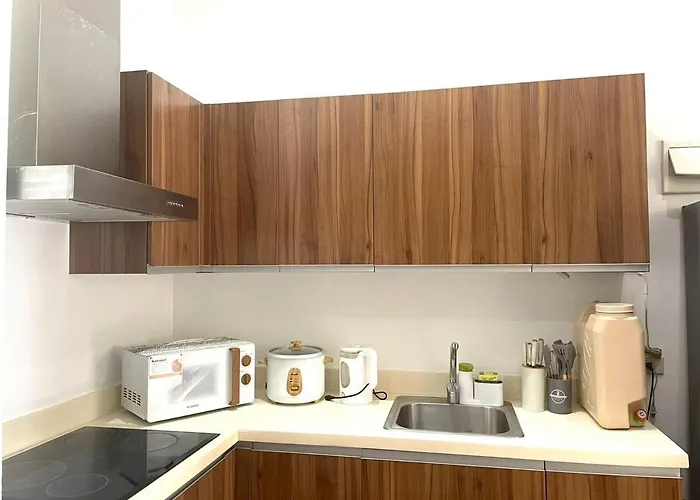 Apartment New 2br With Views In Makati And Fast Wifi *