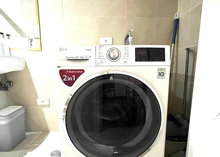 New 2br With Views In Makati And Fast Wifi