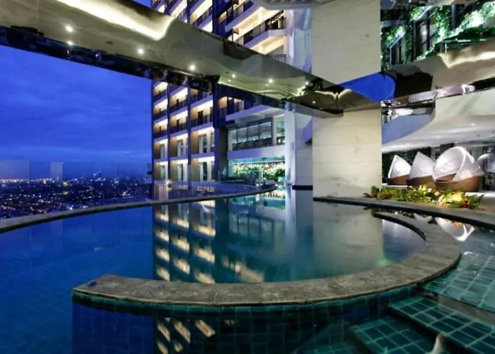 New 2br With Views In Makati And Fast Wifi * Manila