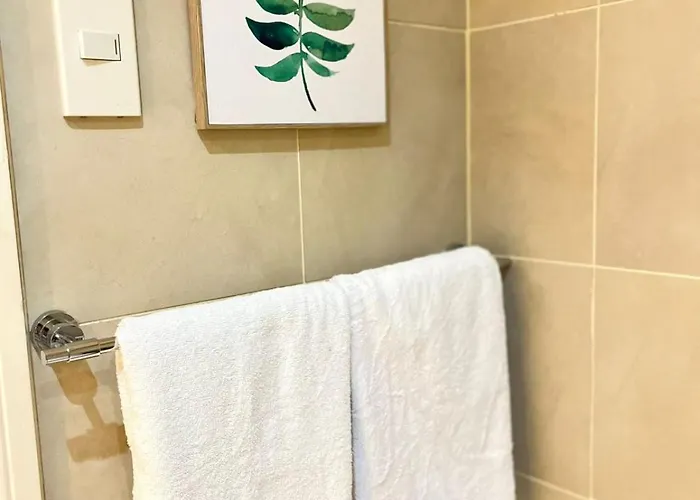 Apartment New 2br With Views In Makati And Fast Wifi Manila
