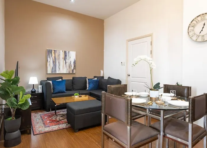 New 2br With Views In Makati And Fast Wifi Apartment Manila