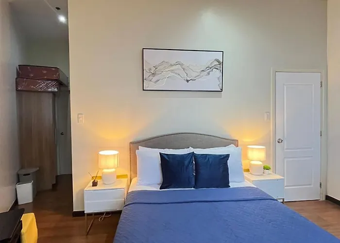 New 2br With Views In Makati And Fast Wifi Apartment Manila
