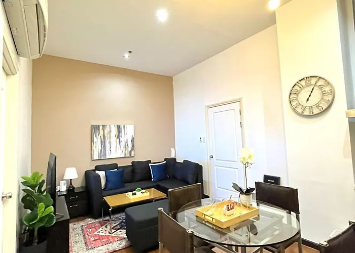 New 2br With Views In Makati And Fast Wifi