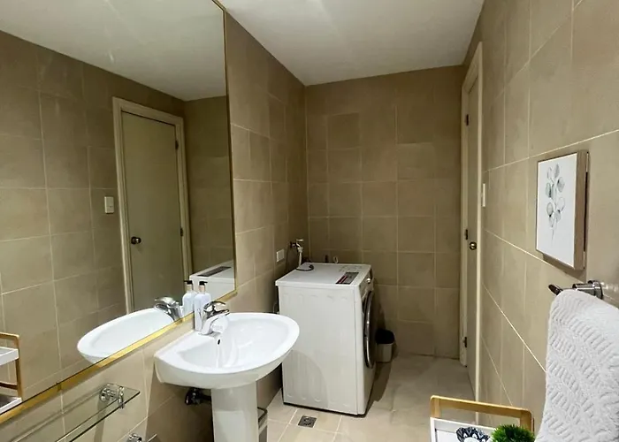New 2br With Views In Makati And Fast Wifi * Manila
