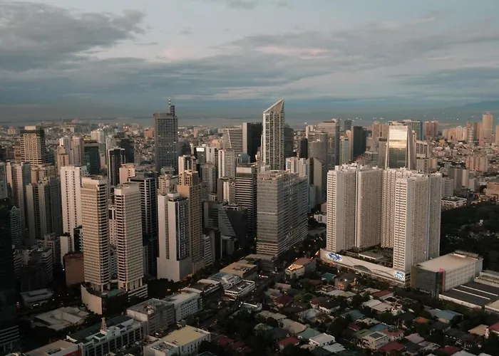 New 2br With Views In Makati And Fast Wifi *