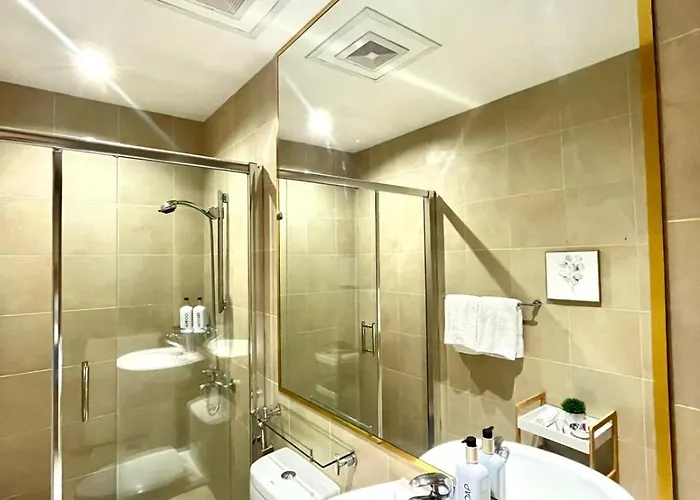 Apartment New 2br With Views In Makati And Fast Wifi Manila