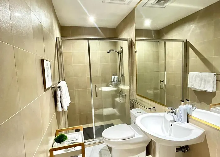 New 2br With Views In Makati And Fast Wifi Manila