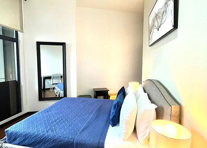 New 2br With Views In Makati And Fast Wifi